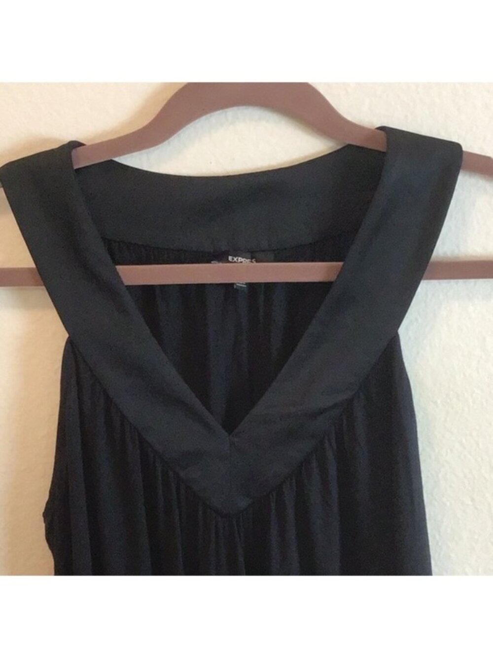 Express Women’s Sleeveless Blouse Top - Picture 7 of 8